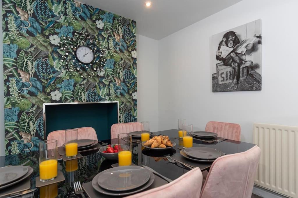 Town Centre & All The Comforts! Guisborough Exterior foto